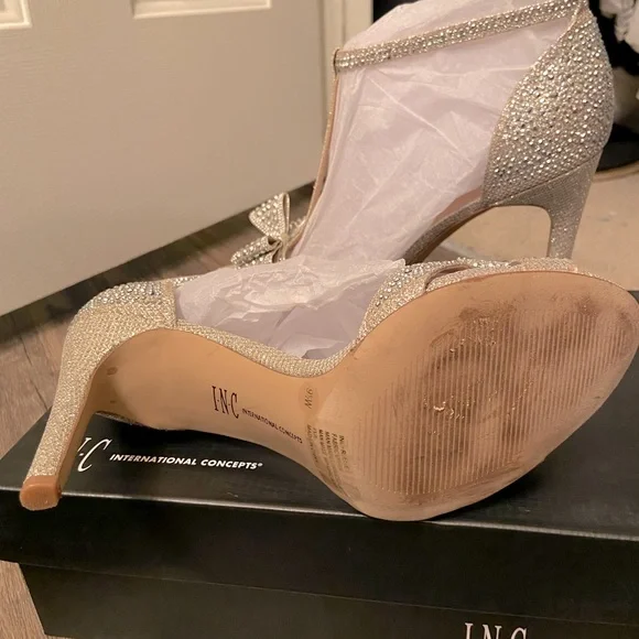 INC Reesie Rhinestone Pump - Picture 5 of 5
